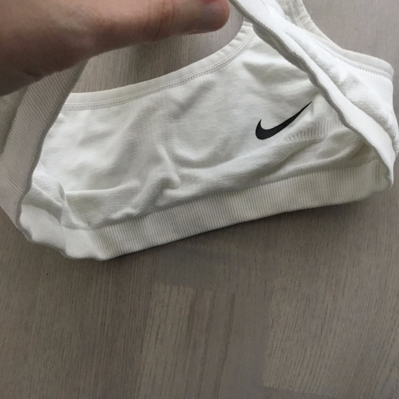 Nike White / Cream Dri-Fit Lightweight Cross Back Sports Bra - Picture 7 of 7